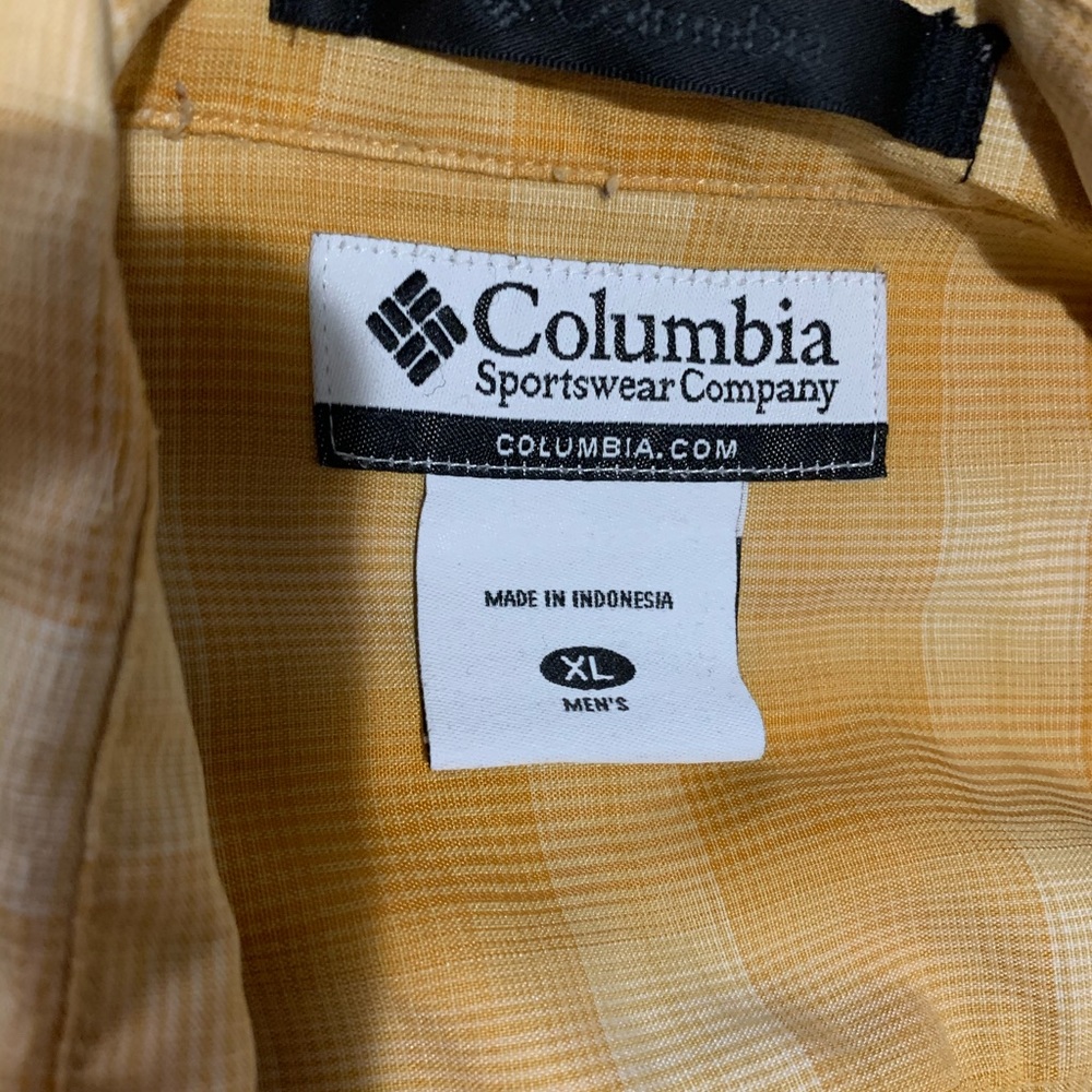 Men’s XL Columbia long sleeve button up shirt